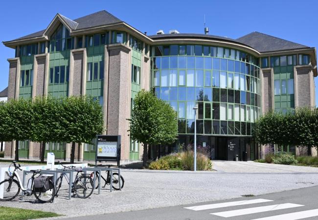 Het Administratief Centrum Maagdendale